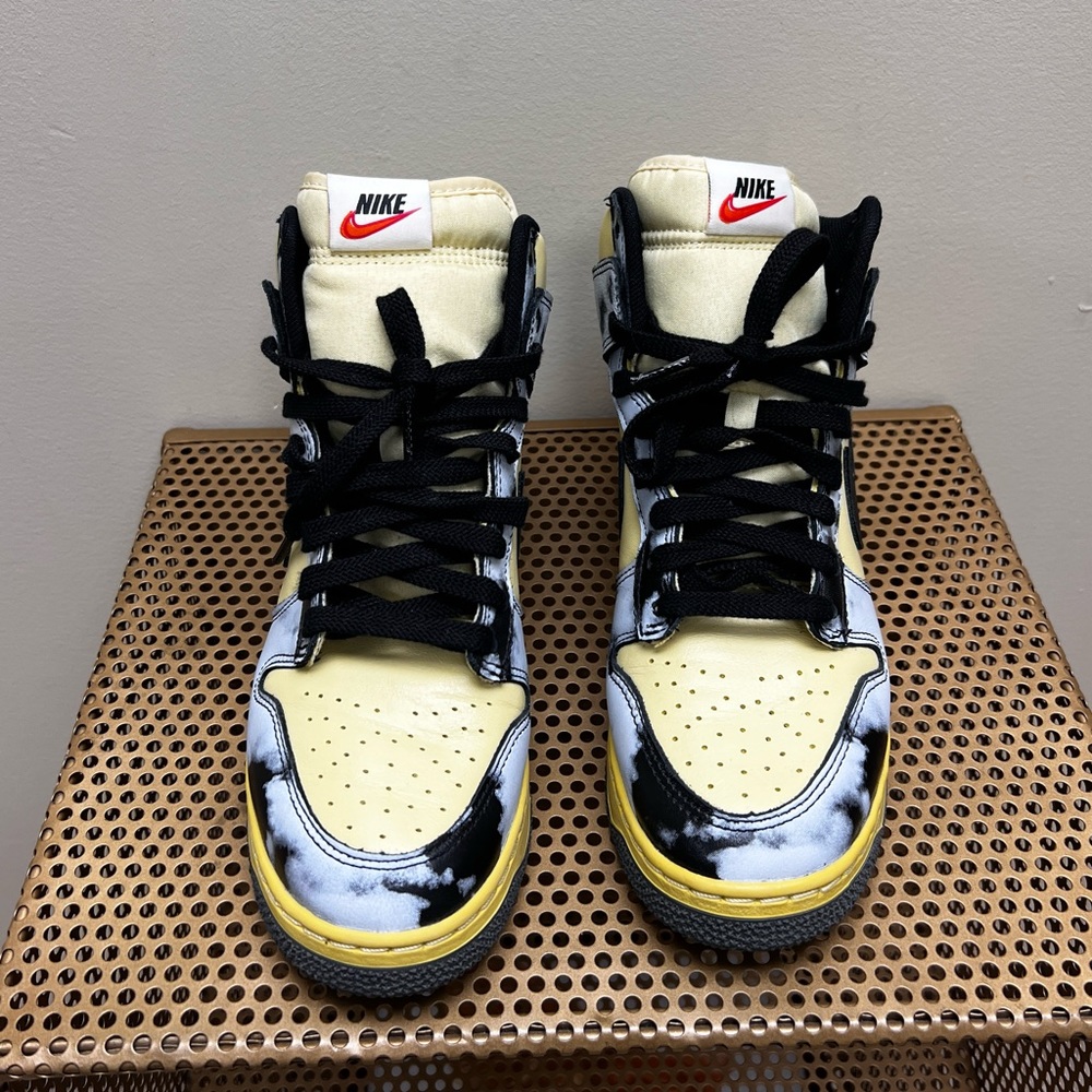 Dunk High 1985 “Black Acid Wash”
